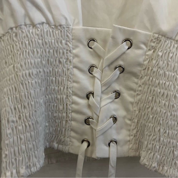 Women blouse - Picture 4 of 9